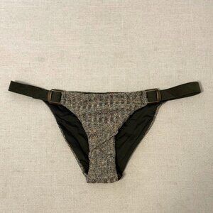Blue Life Buckled bottom (size M) NWT